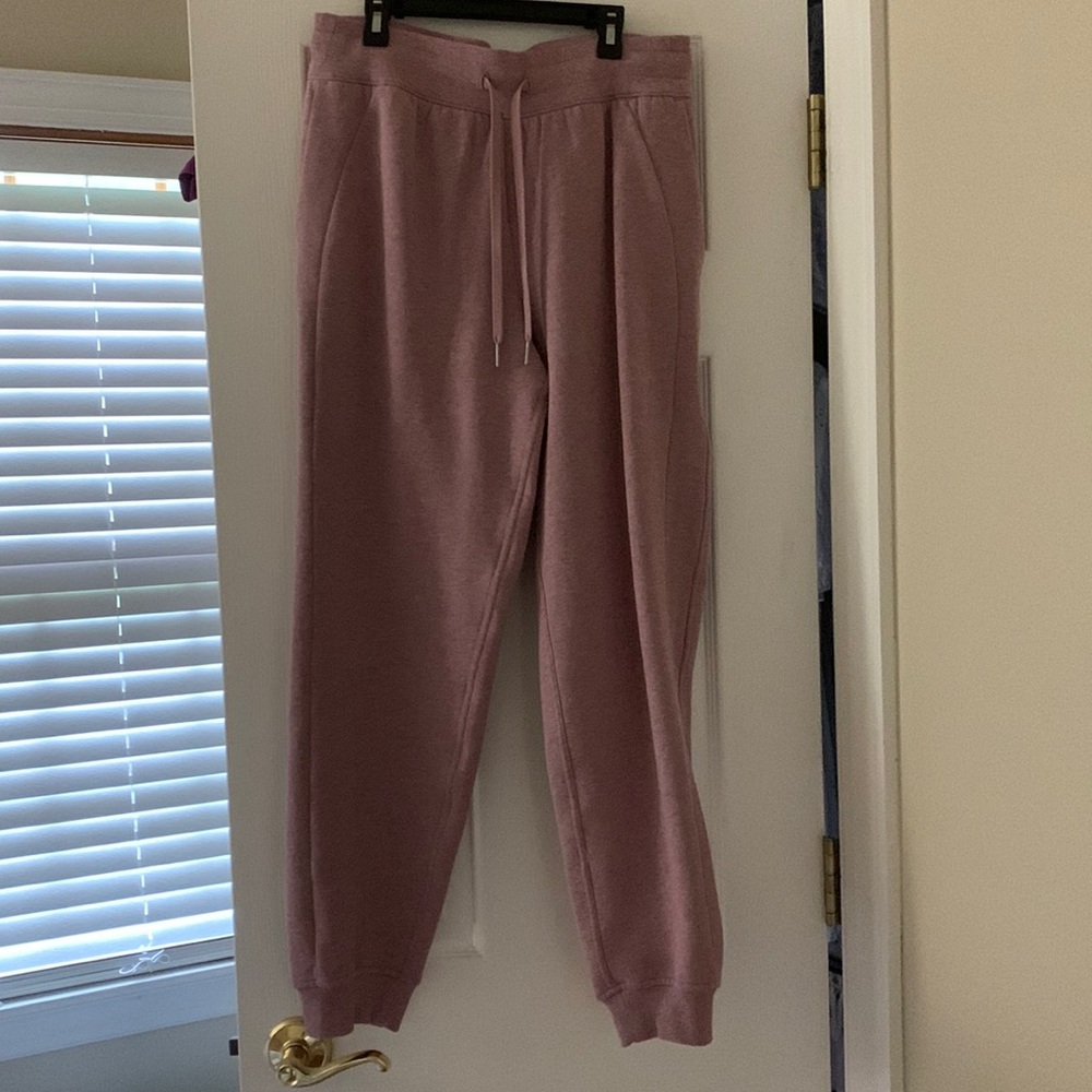 lululemon athletica Dusty Rose Jogger Track Pants